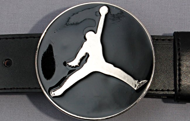 belt buckle, basketball icon on black